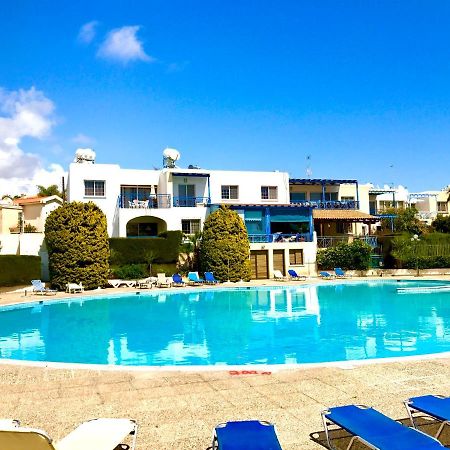 Apartment With Large Pool Lemesós Eksteriør bilde